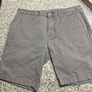 Bonobos Grey Men’s Slim 9 inch short size 33